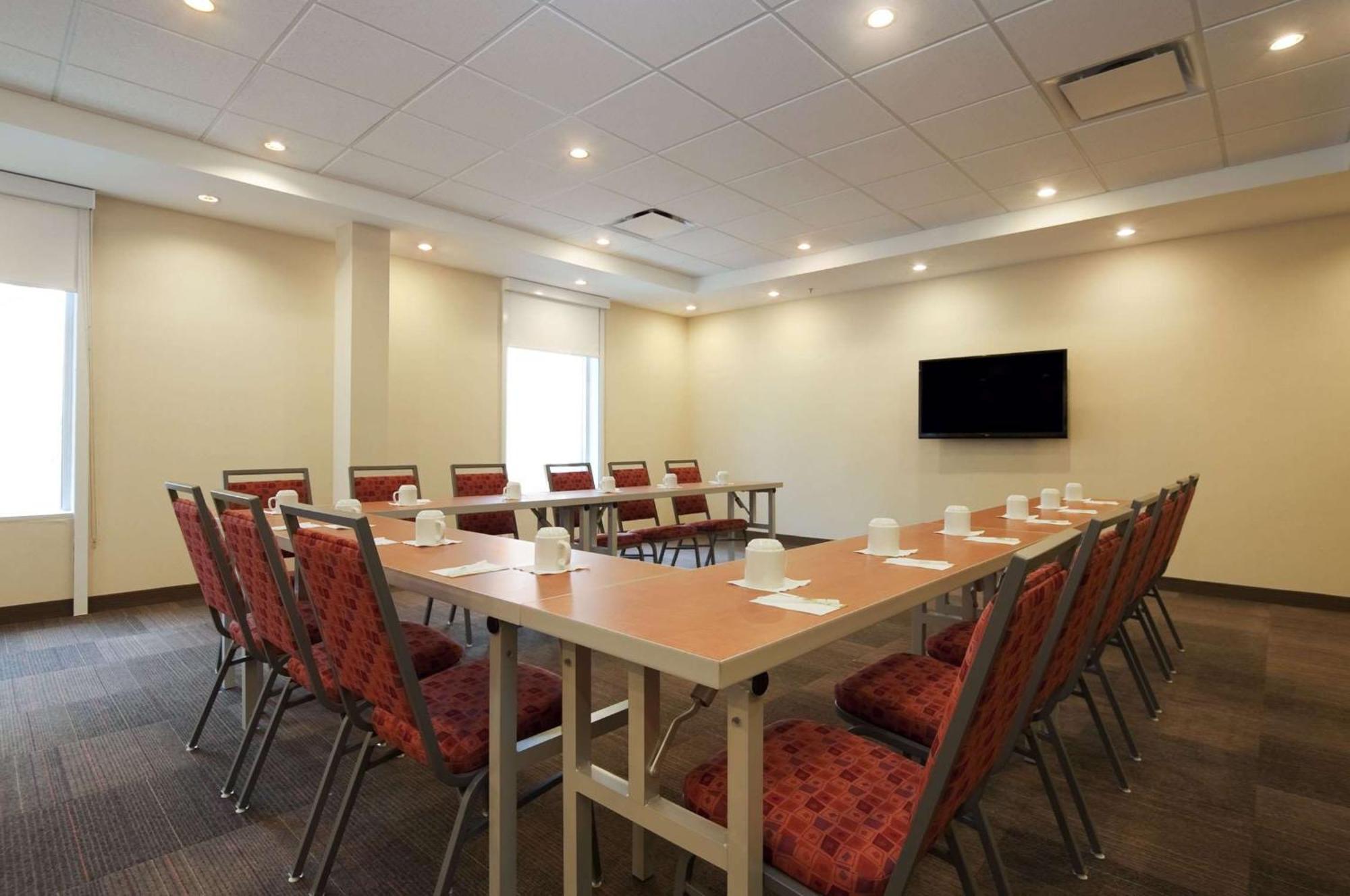 Home2 Suites By Hilton Biloxi/North/D'Iberville Экстерьер фото